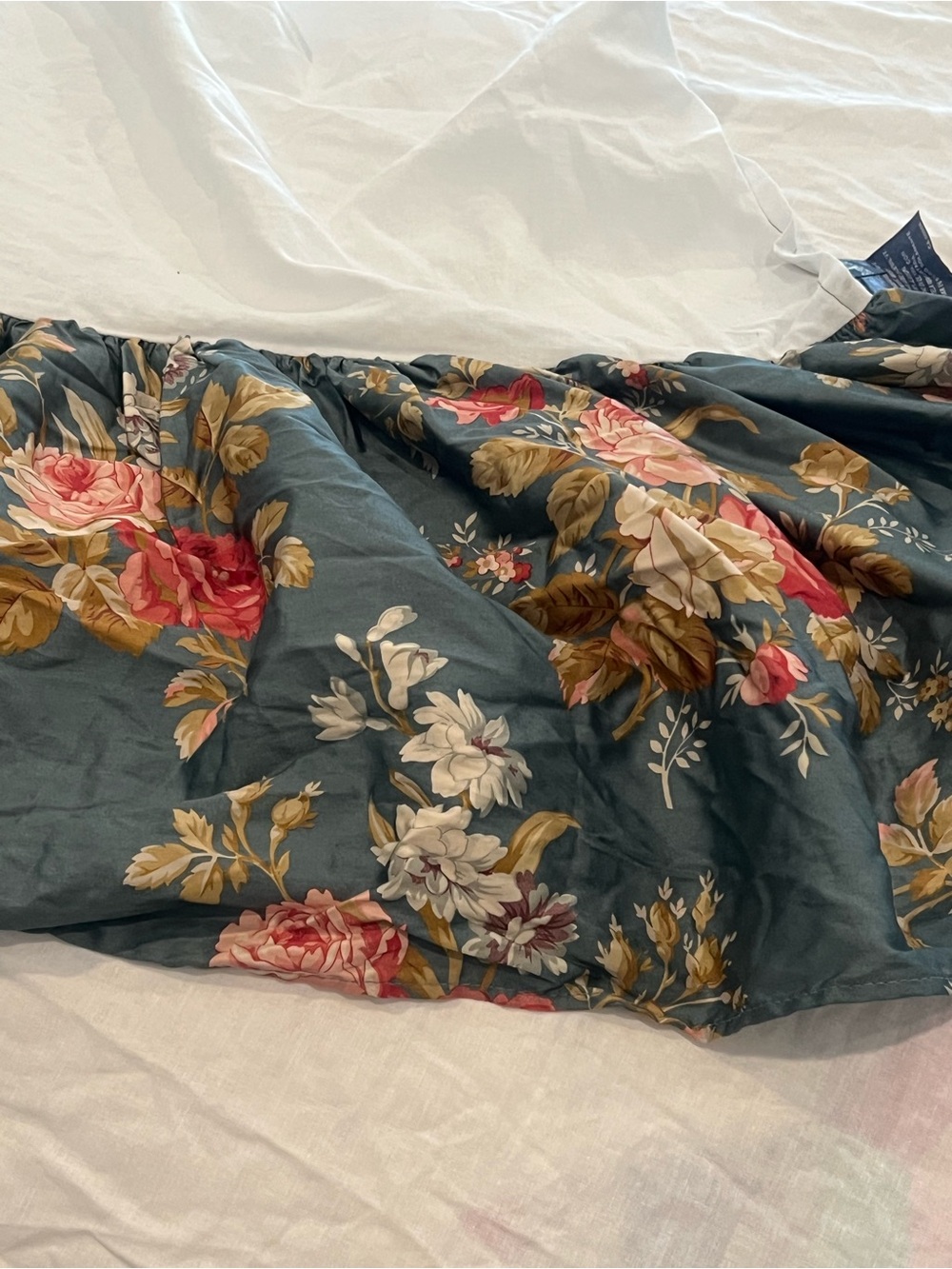 Ralph Lauren Sinclair King Bed Skirt - Picture 3 of 11